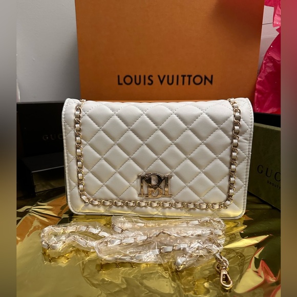 Badgley Mischka Handbags - NWT Badgley Mischka crossbody